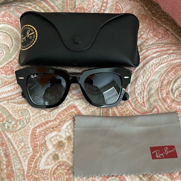 Ray-Ban Accessories - Ray-Ban State Street ModelRB2186 901/31 49-20